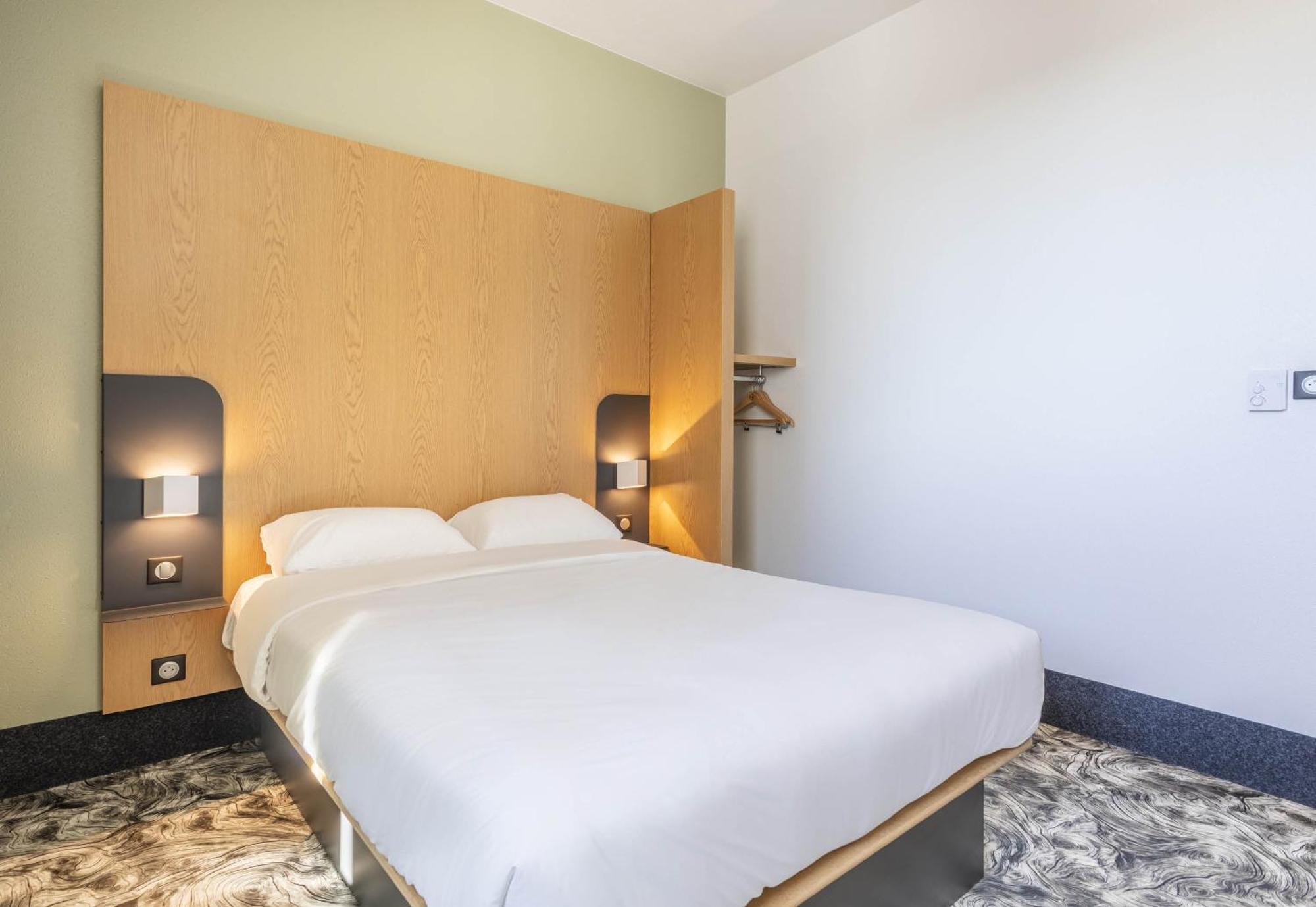 B&B Hotel Marseille Les Ports Buitenkant foto